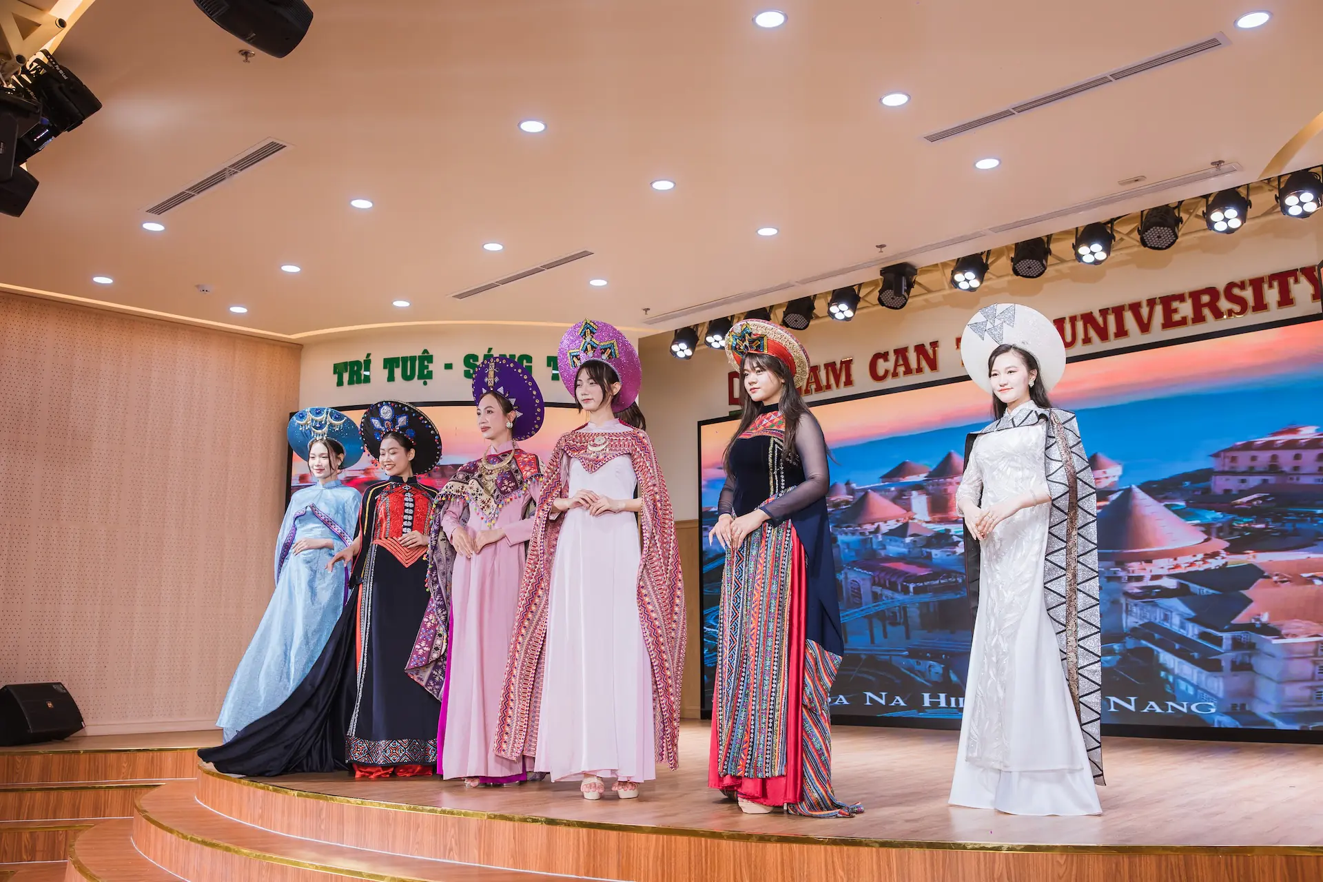 TourBizVn Tin tức online cập nhập 247