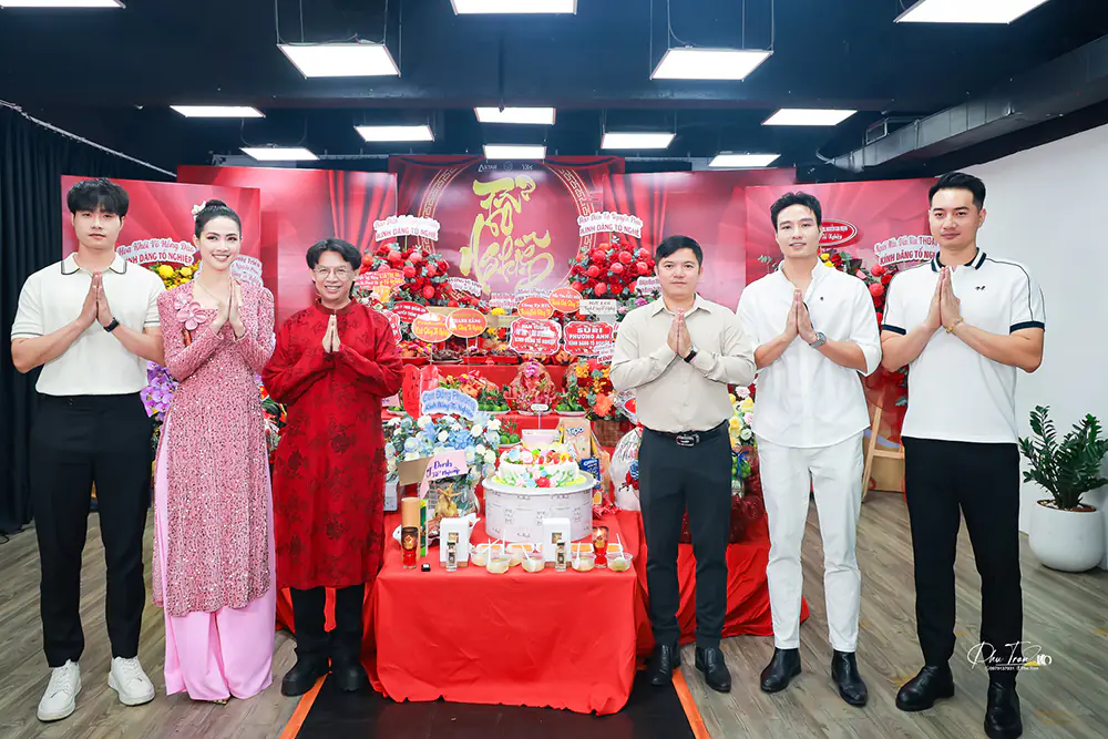doanhnhantieubieucomvn Chuyên Trang tập chí doanh nhân