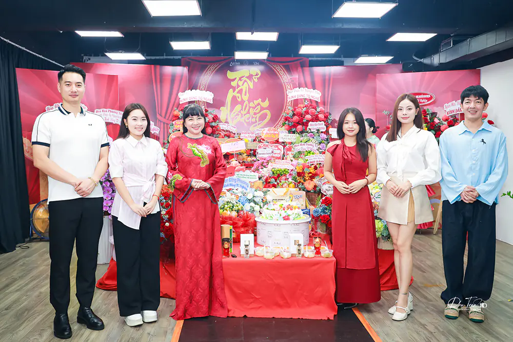 doanhnhantieubieucomvn Chuyên Trang tập chí doanh nhân